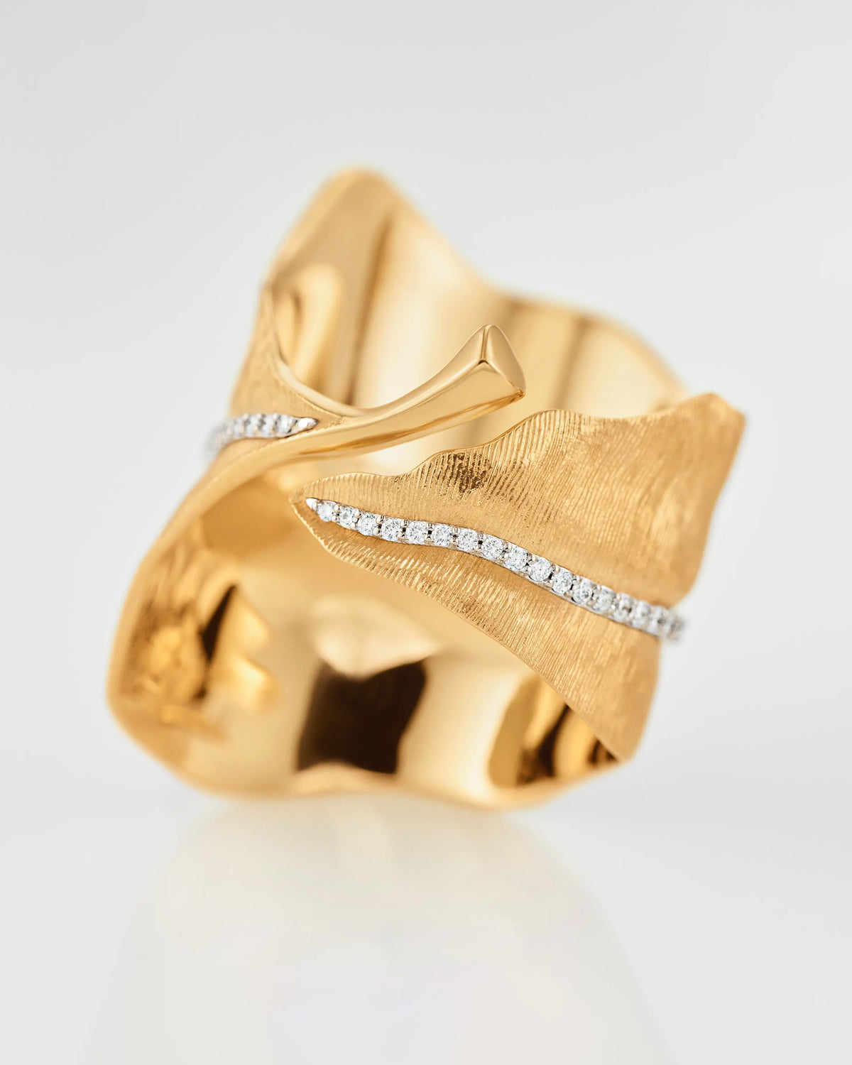 Ole Lynggaard Leaves Diamond Ring Large