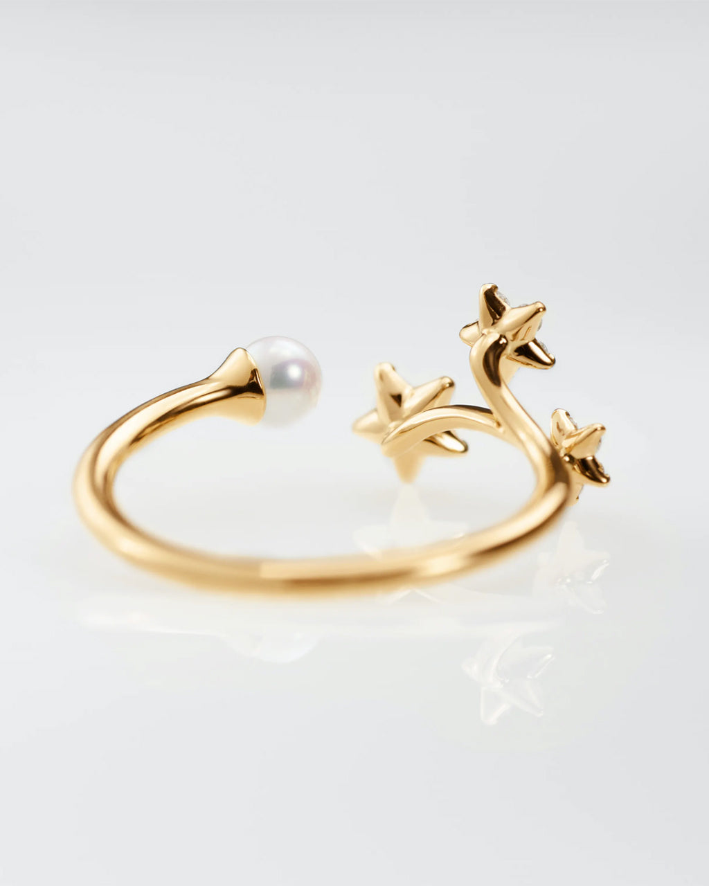 Ole Lynggaard Shooting Stars Diamond & Pearl Ring