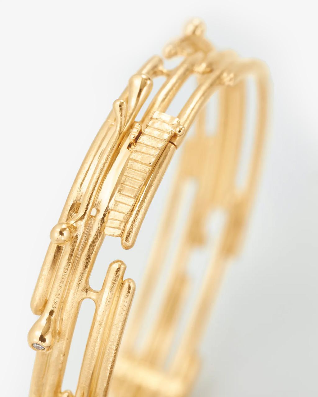 Ole Lynggaard 'BoHo' Bangle in Gold with Diamonds
