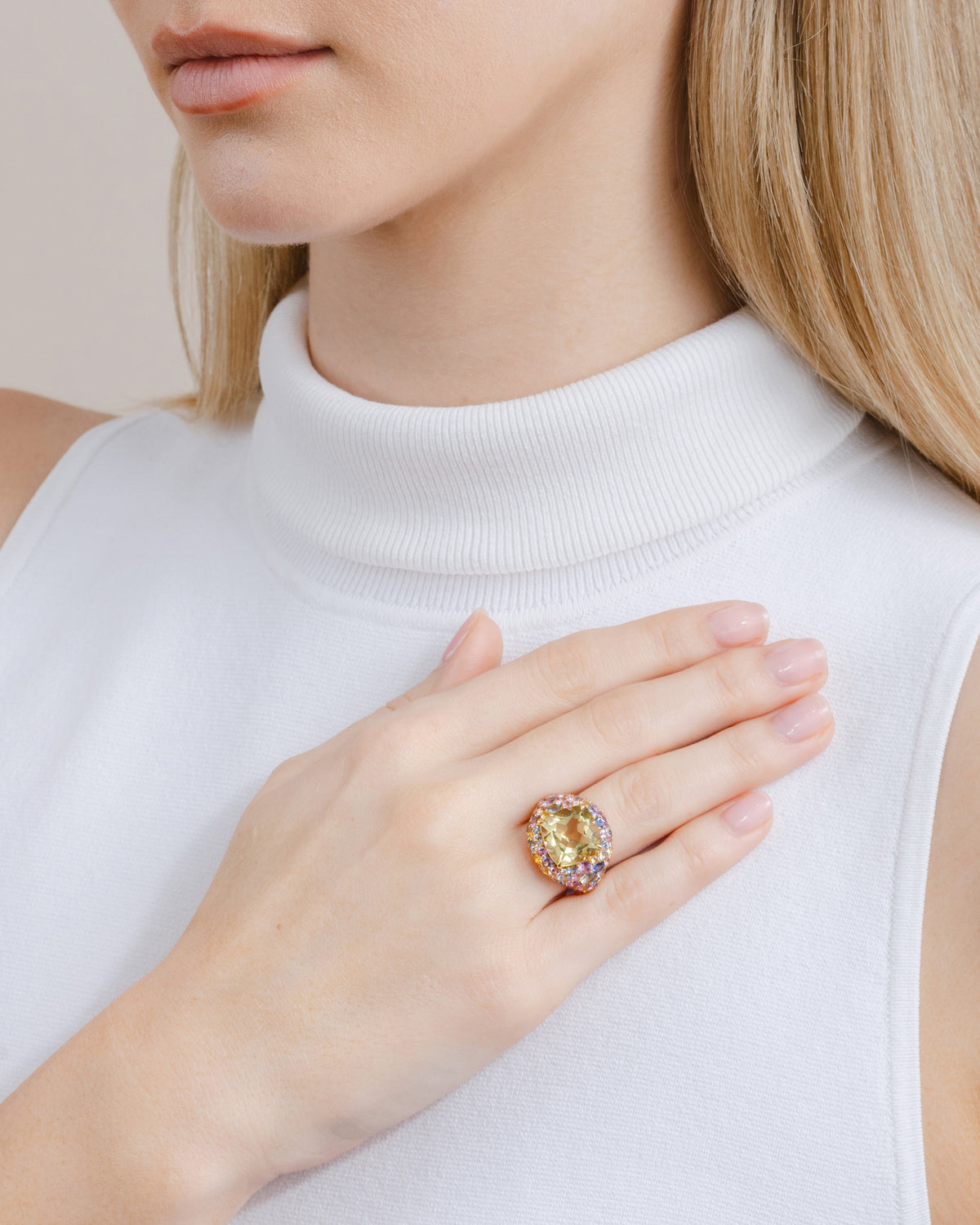 7.21ct Lemon Quartz and Multi-coloured Ring