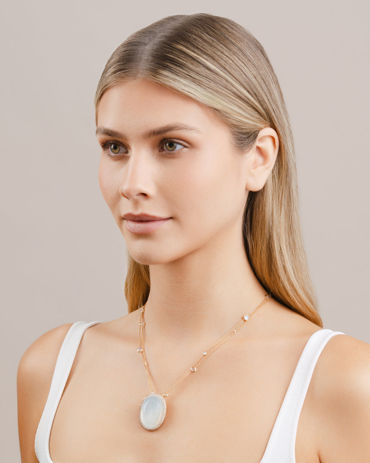 Cabochon White Moonstone Necklace