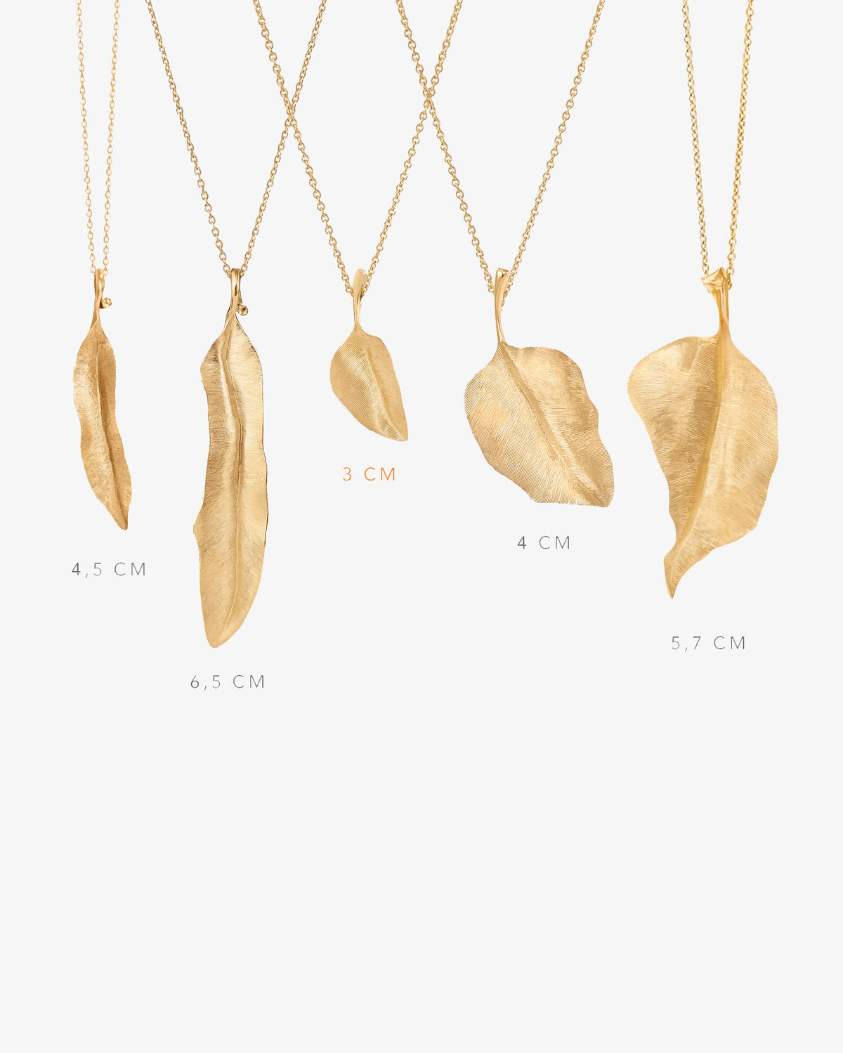 Ole Lynggaard Leaves Round Pendant Small