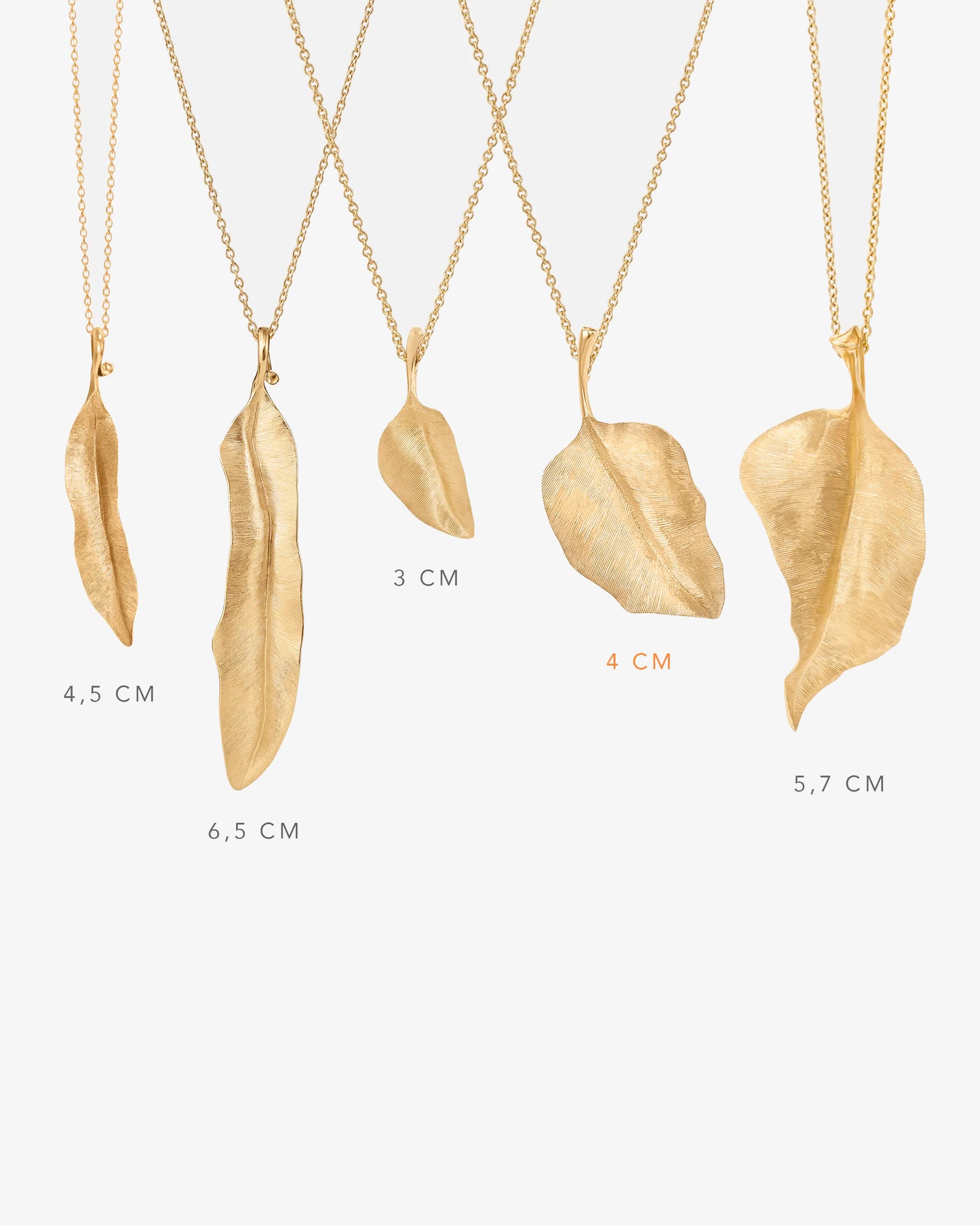 Ole Lynggaard Leaves Round Pendant Medium