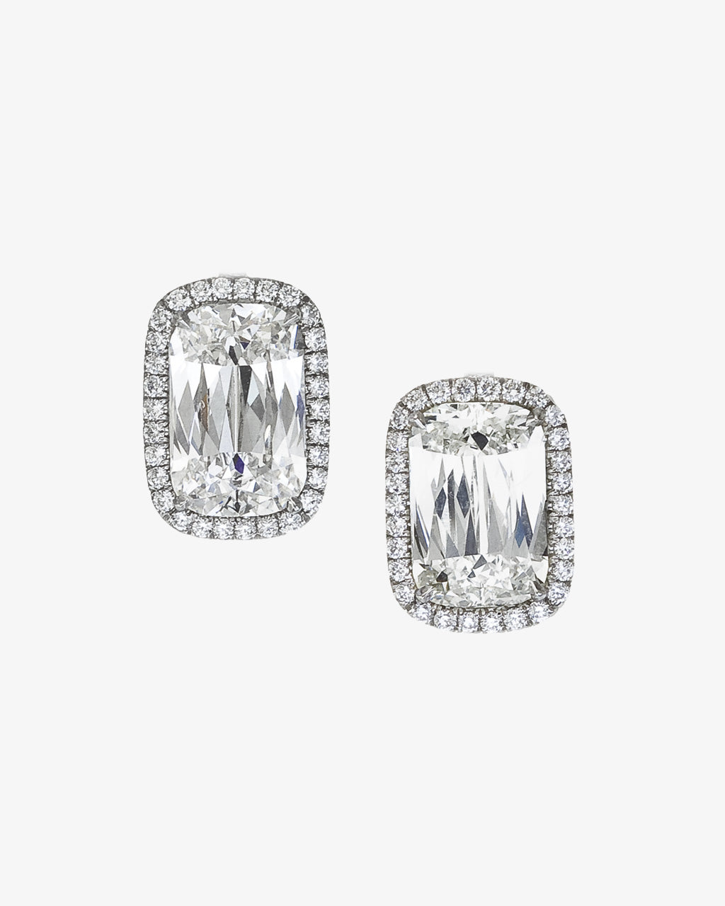 ASHOKA® Datia Stud Earrings